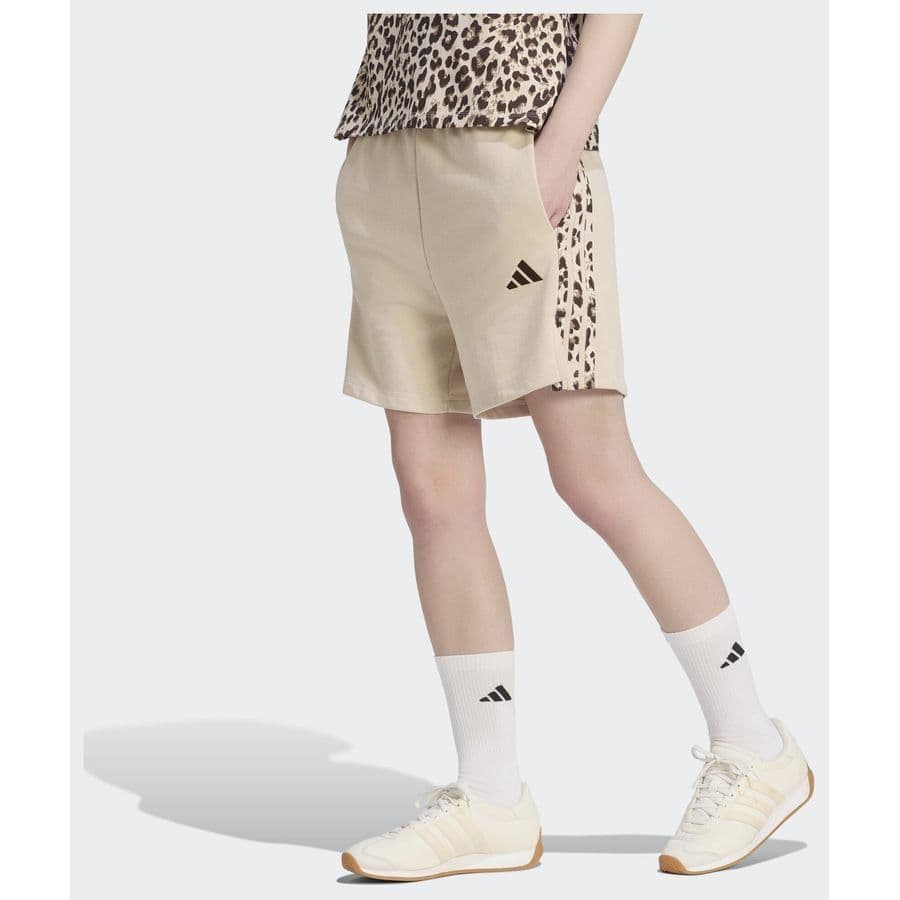 adidas Seasonal Essentials 3-stripes Short Met Dierenprint