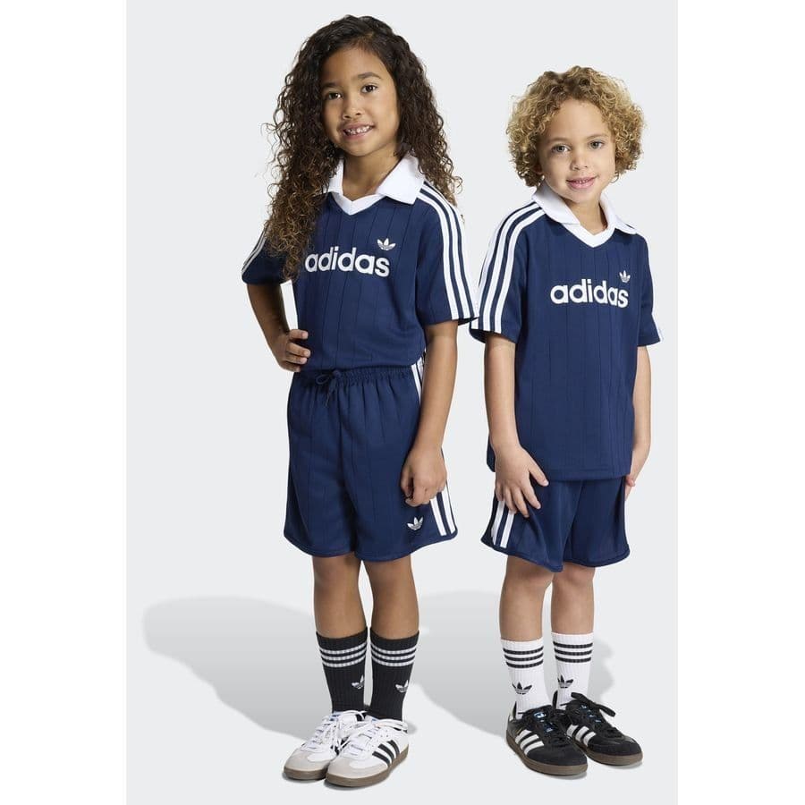 adidas Originals Loose Pinstripe Short En T-shirt Set