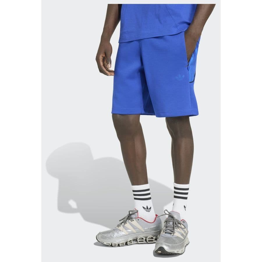 adidas Originals Spacer Teamgeist 26 Cutline Short